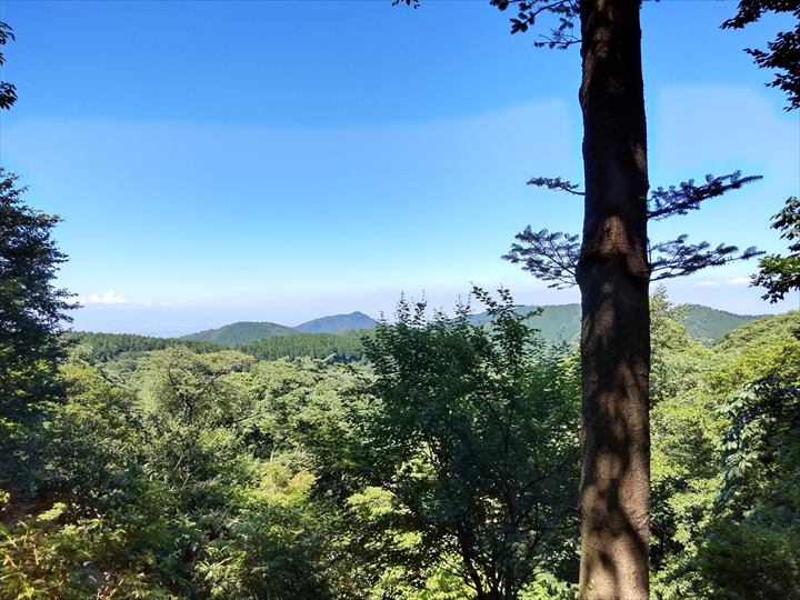 丸山登山道　県民の森　トイレ前からの景色