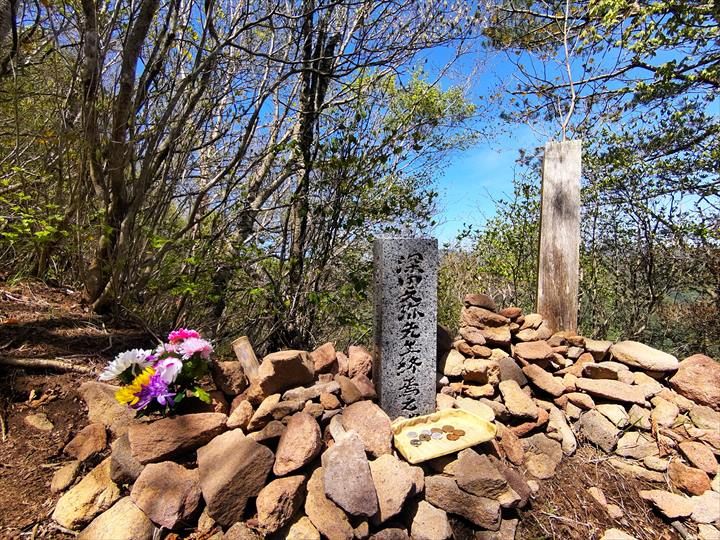 女岩～茅ヶ岳　深田久弥終焉の地