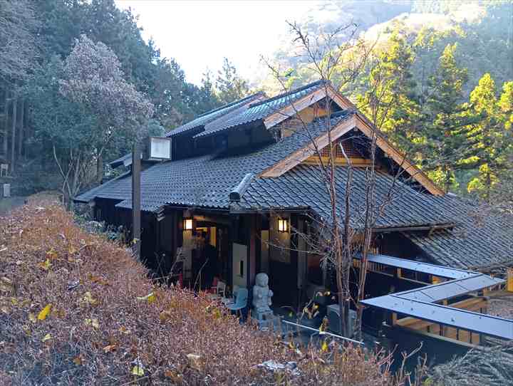 坂下登山口トイレ~お肉レストラン